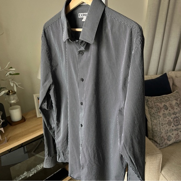 Express Men’s Black/white Fitted Longsleeve Striped Button Up Size XL 17-17.5 - Picture 2 of 14